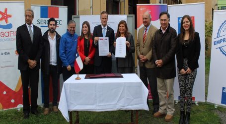 Entregan ex inmueble de CEMA Chile a mujeres emprendedoras