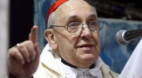 El Papa abre sínodo de la Amazonía condenando los incendios y “nuevos colonialismos”