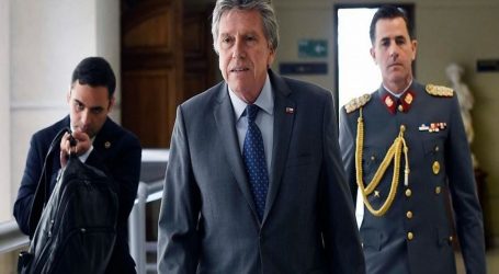 Alto mando del ejercito : 21 generales a retiro