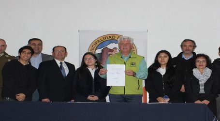 Autoridades firman Convenio de Construcción del nuevo liceo Jorge Teillier
