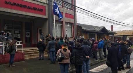 Consejo de Loncos izó bandera ancestral en frontis del Edificio Consistorial en Vilcún