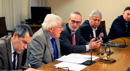 Saffirio integra equipo que prepara propuesta de reforma y modernización del Congreso