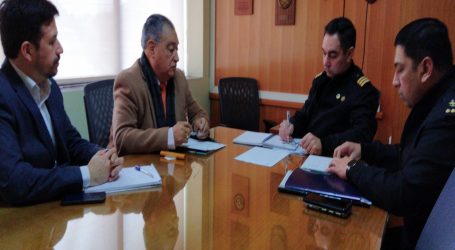 Alcalde Barra solicitó mayor contingente a Gobernador Marítimo de Valdivia