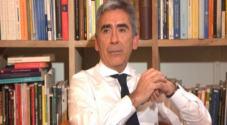 Carlos Peña sobre acusación a Cubillos: Los reproches carecen de base fáctica y corrección conceptual