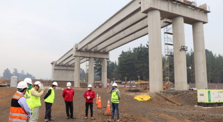 Inspeccionan avances y medidas de seguridad en obras de construcción del nuevo puente Cautín en Cajón