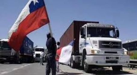 Gremio solicita gestiones al gobierno y cancillería ante situación de camioneros impedidos de regresar desde argentina