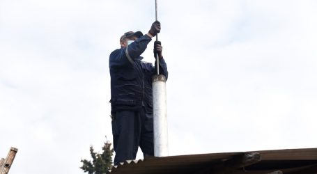 Comenzó limpieza de cañones a más de 1.000 adultos mayores en Temuco