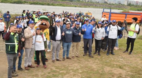 Río Cautín: Municipalidad de Temuco y Padre las Casas colaboran en actividad de limpieza medioambiental