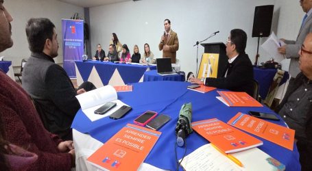 Lanzan primer libro de Educación de Personas Jóvenes y Adultas en Cautín Norte destacando segundas oportunidades educativas